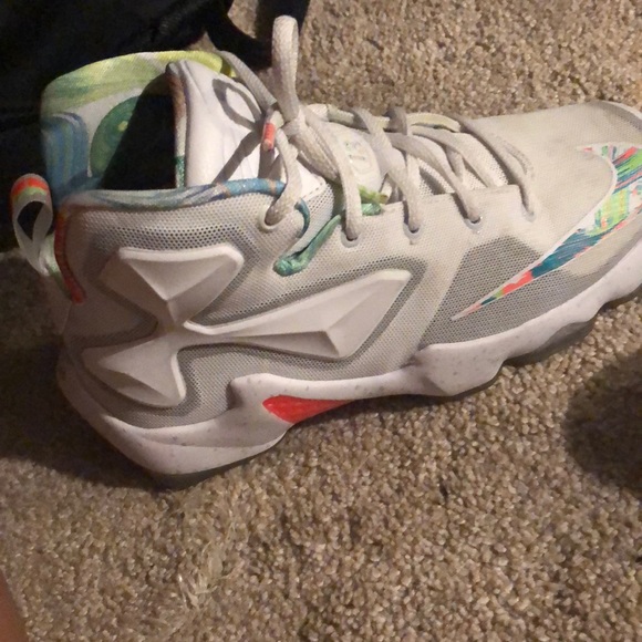 Lebron’s Size: 5 - Picture 4 of 5